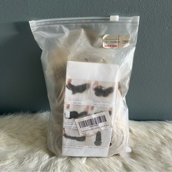 Claw Clip On Synthetic Curly Ponytail - Picture 7 of 10